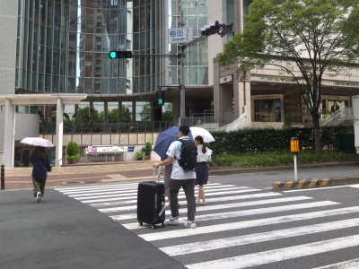 阪急「大阪梅田駅」からのアクセス（地上）写真11